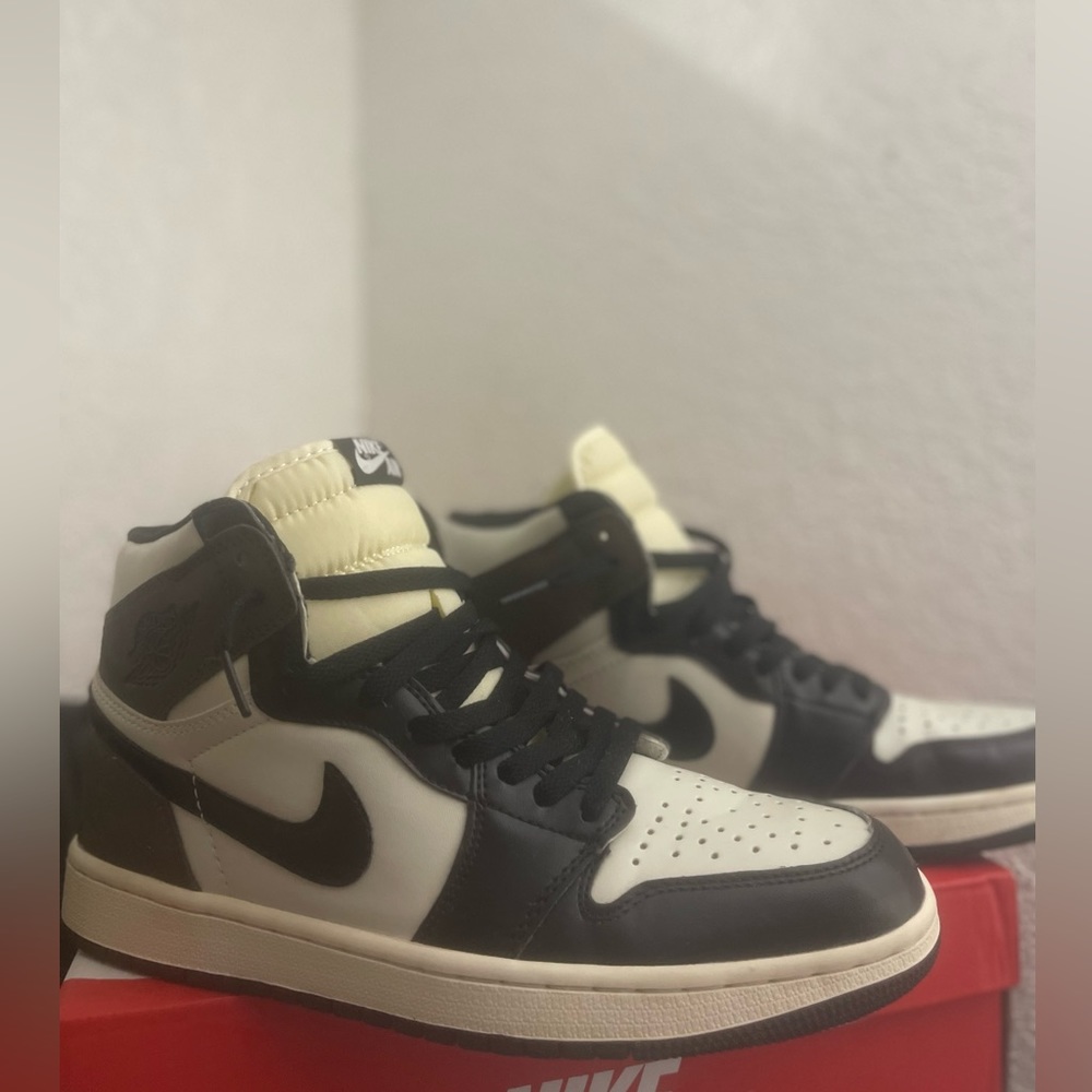 Jordan 1 mochas